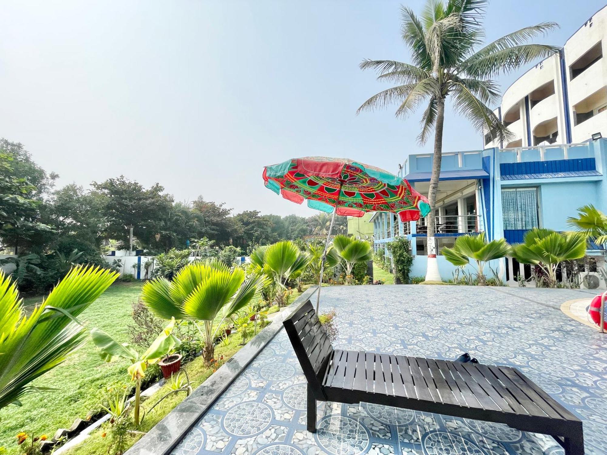 Hotel V-I Near Sea , Puri Private-Park -Gym-Spa Fully-Airconditioned-Hotel Lift-And-Parking-Facilities Breakfast-Included Dış mekan fotoğraf
