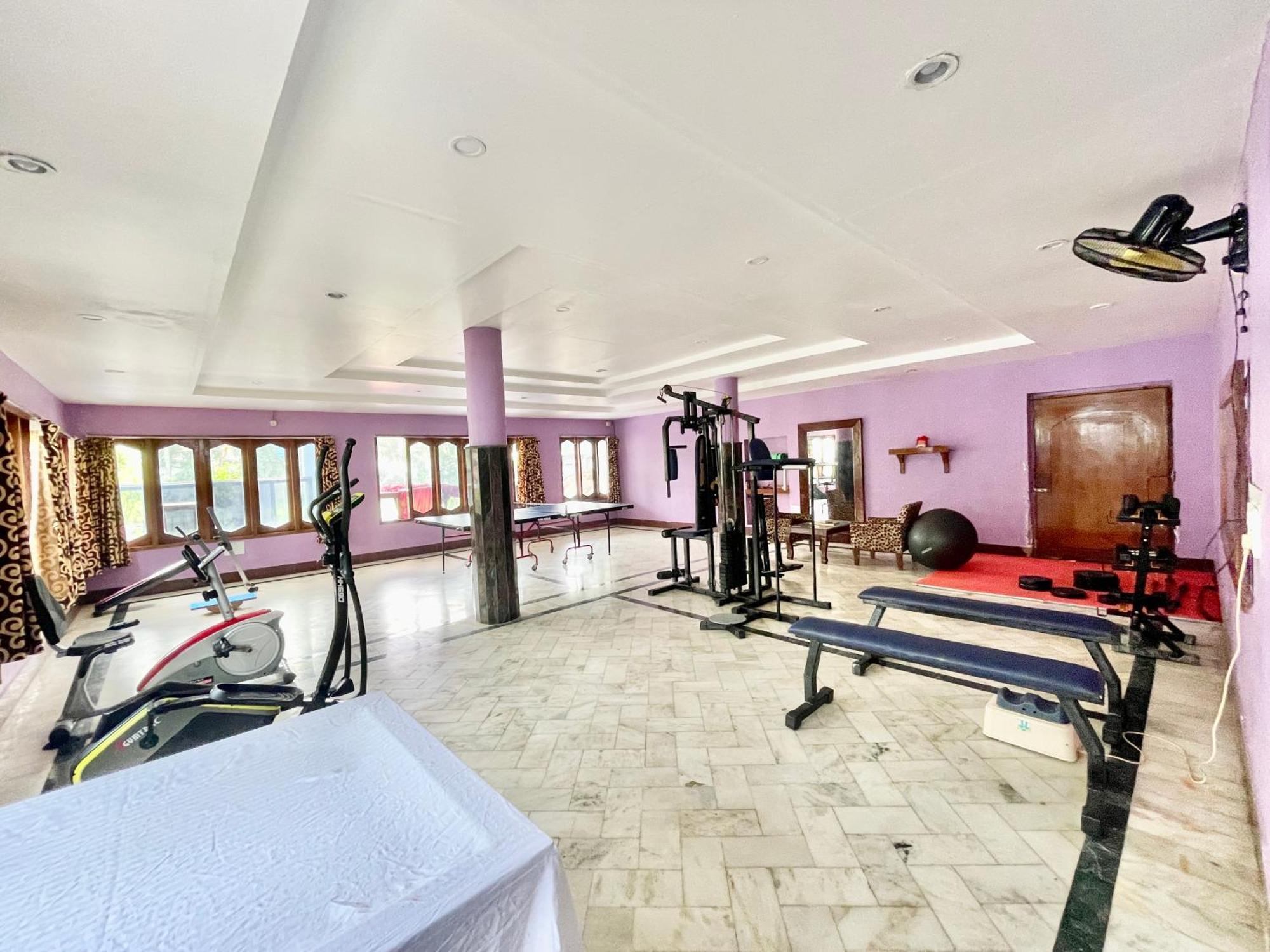 Hotel V-I Near Sea , Puri Private-Park -Gym-Spa Fully-Airconditioned-Hotel Lift-And-Parking-Facilities Breakfast-Included Dış mekan fotoğraf