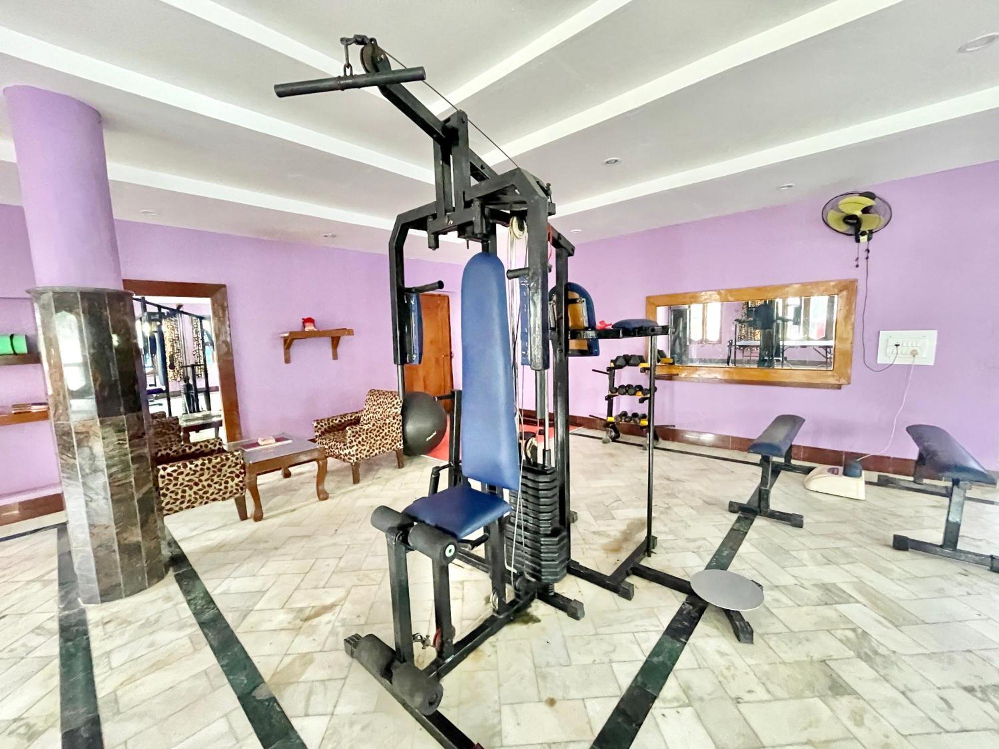 Hotel V-I Near Sea , Puri Private-Park -Gym-Spa Fully-Airconditioned-Hotel Lift-And-Parking-Facilities Breakfast-Included Dış mekan fotoğraf