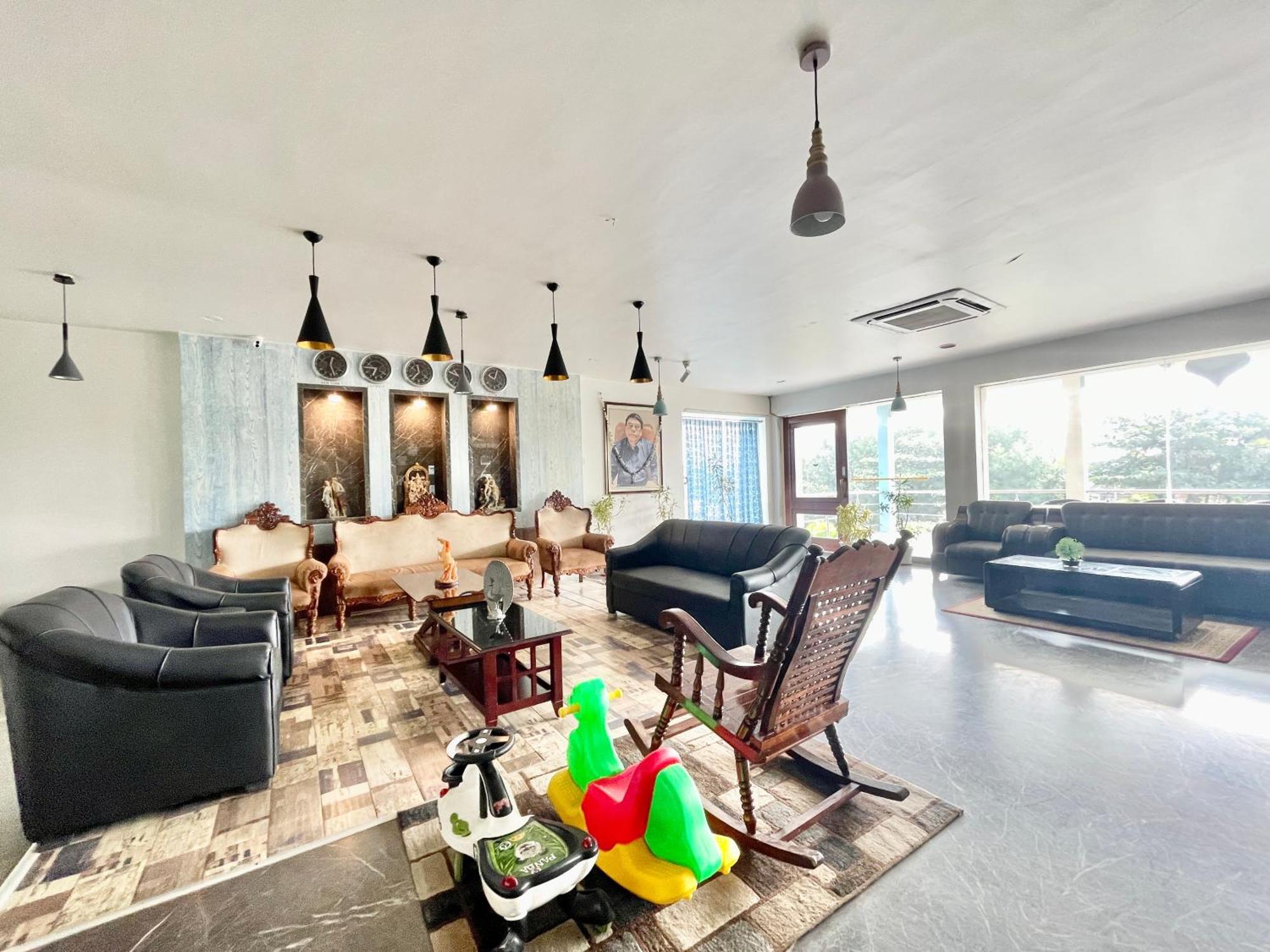 Hotel V-I Near Sea , Puri Private-Park -Gym-Spa Fully-Airconditioned-Hotel Lift-And-Parking-Facilities Breakfast-Included Dış mekan fotoğraf